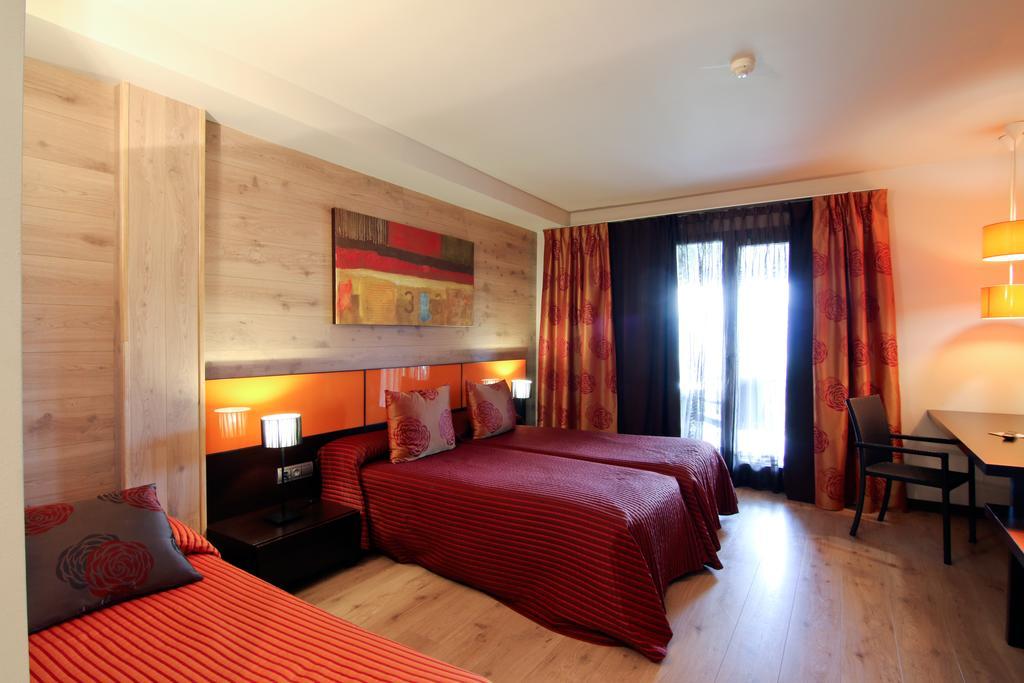 Dolcet L´Hotel Alás Buitenkant foto