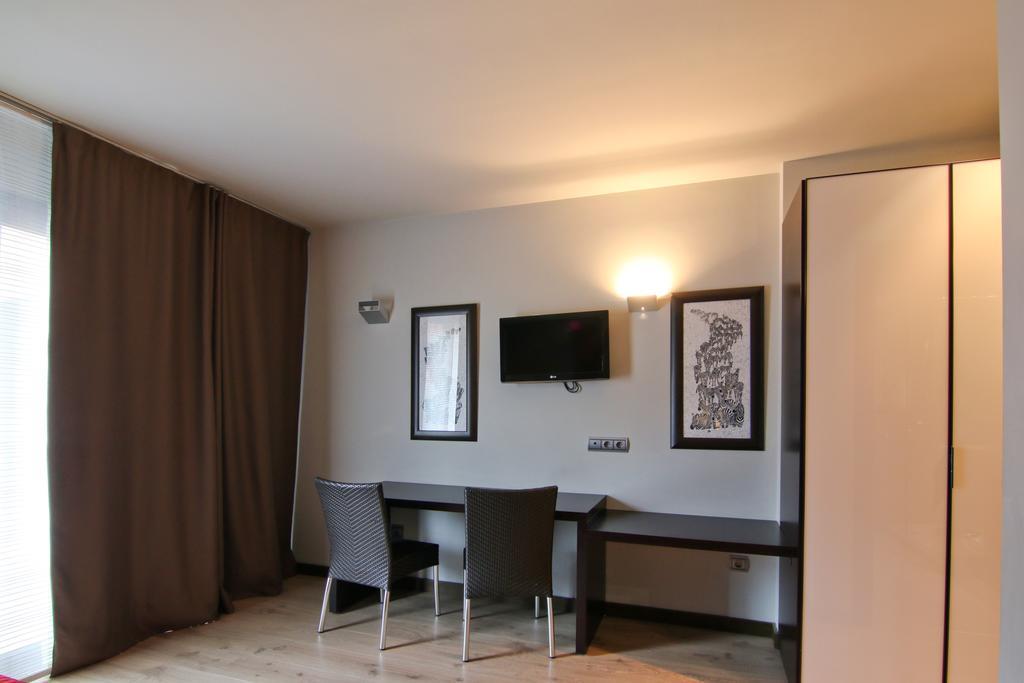 Dolcet L´Hotel Alás Buitenkant foto